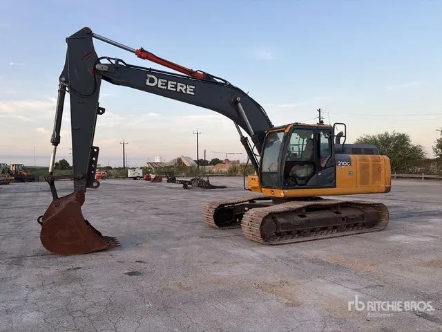 2019 John Deere 210G Tracked Excavator