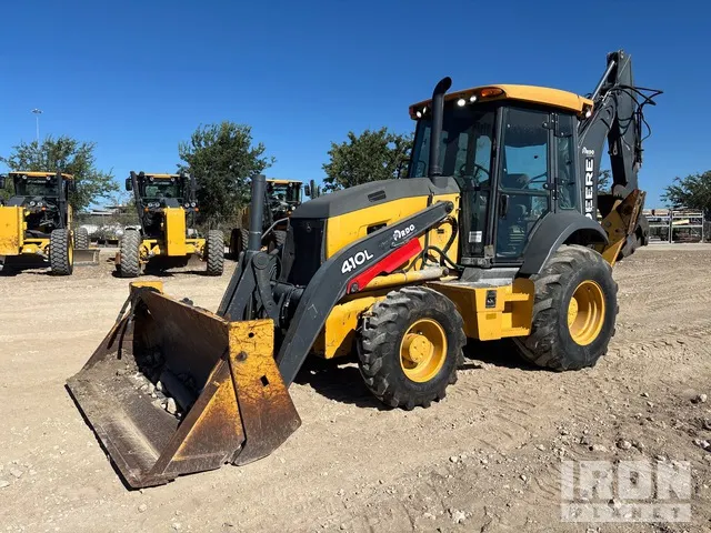 2018 John Deere 410L 4x4 Backhoe Loader