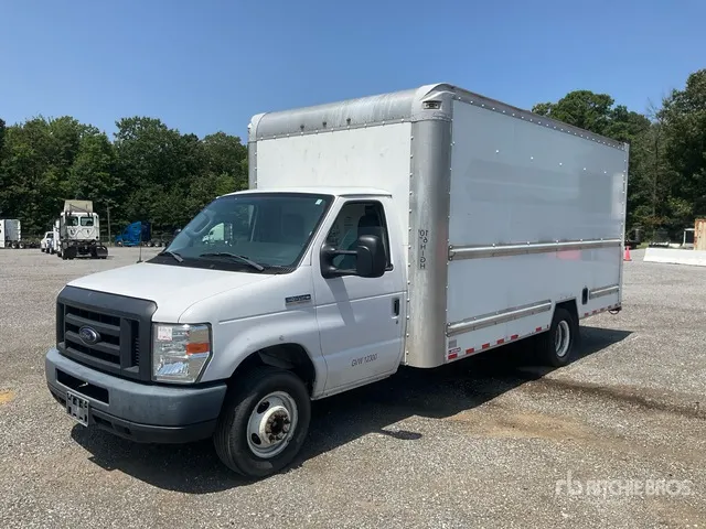 2019 Ford E-350 4x2 Van Truck