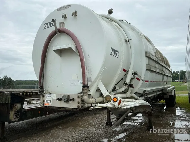 1981 TEC 1500 cft T/A Pneumatic Bulk Trailer