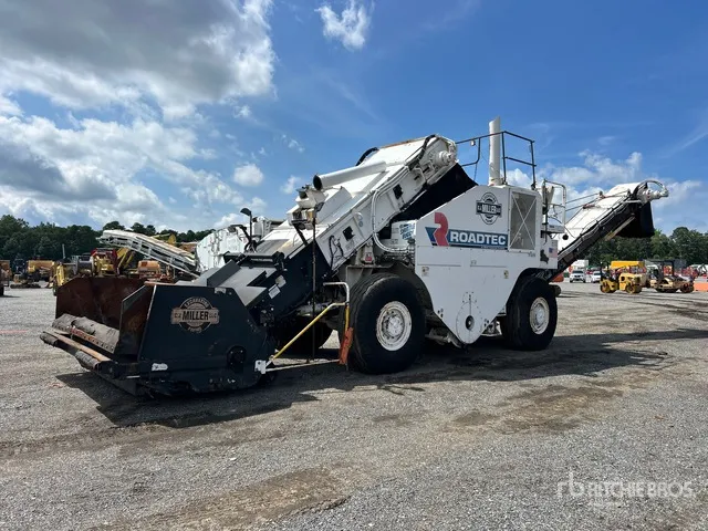 2008 Roadtec SB2500D Wheel Asphalt Transfer Machine