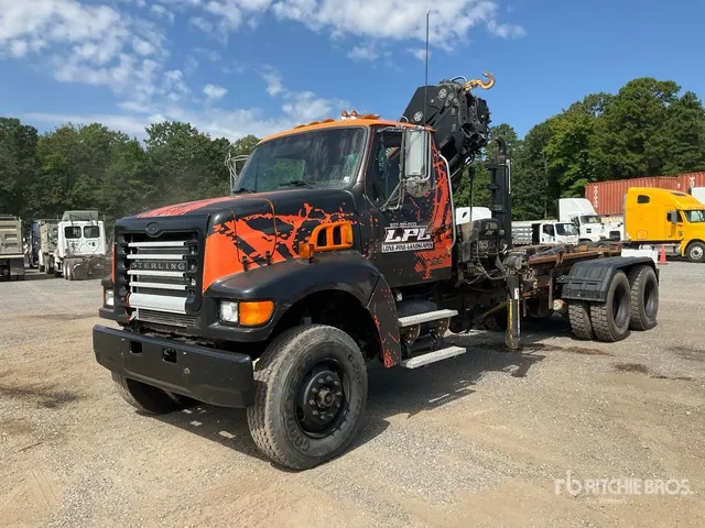 2006 Sterling L9500 6x4 Hooklift Truck w/ Hiab Knuckle Boom