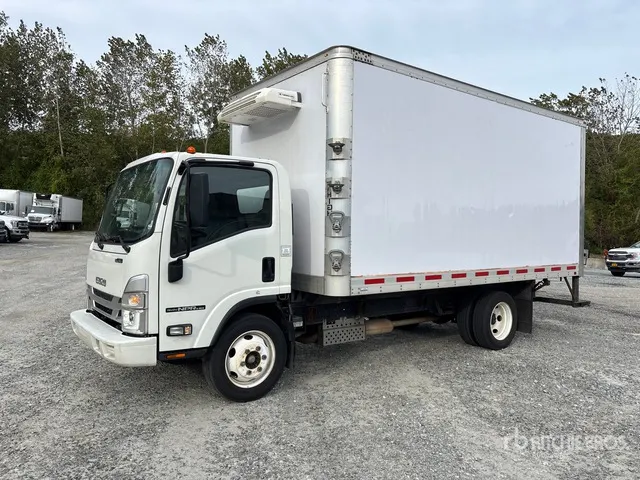 2025 Isuzu NPR 4x2 Refrigerated Truck