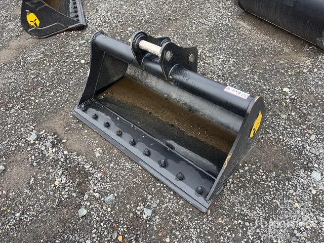 Trojan 35CL 42 in Cleanup Excavator Bucket - Fits 40mm Cat 303, 303.5, 304 Case, New Holland, Kobelco SK35 Deere/Hitachi 35D/G