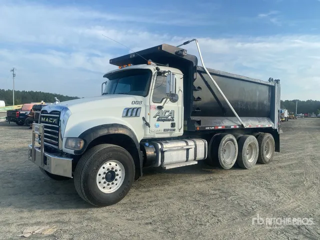 2015 Mack GU713 8x4 Tri/A Dump Truck