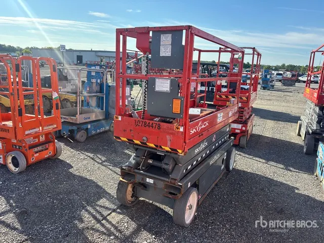 2018 Skyjack SJIII-3220 Electric Scissor Lift