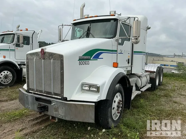 2012 Kenworth T800 6x4 T/A Sleeper Truck Tractor