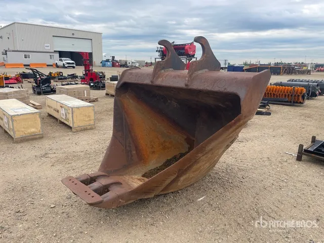 CWS 80 in V-Ditching Excavator Bucket - Fits 300 Series