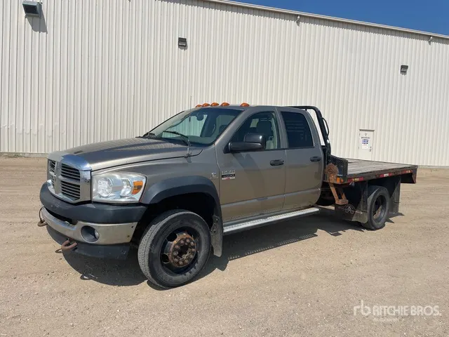 2008 Dodge Ram 4500 4x4 Crew Cab Flatbed Truck