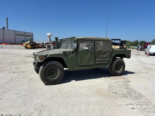 2001 AM General M1123 HMMWV 4 Door Soft Top w/Truck Body