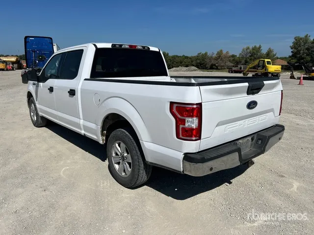 2020 Ford F-150 XLT 4x2 Crew Cab Pickup