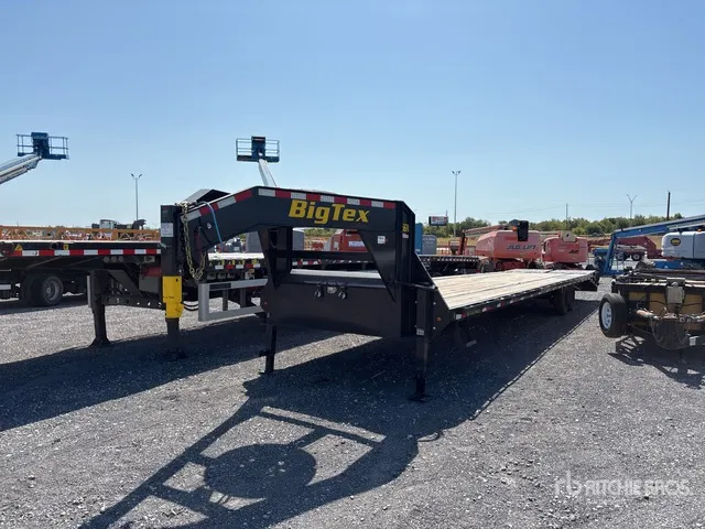 2026 Big Tex 40 ft T/A Gooseneck Equipment Trailer