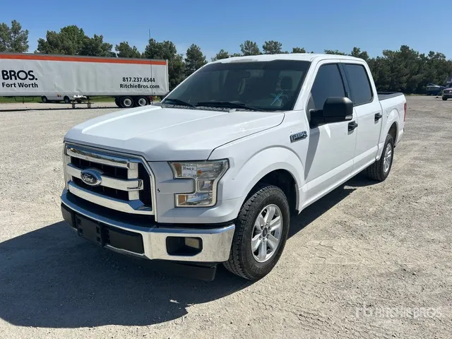 2017 Ford F-150 XLT 4x2 Crew Cab Pickup