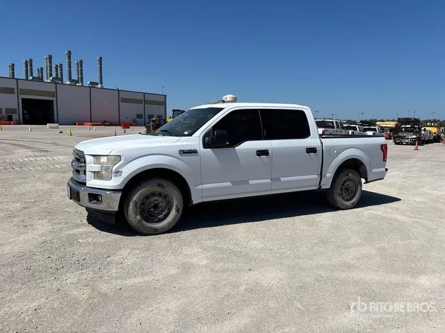 2017 Ford F-150 XLT 4x2 Crew Cab Pickup