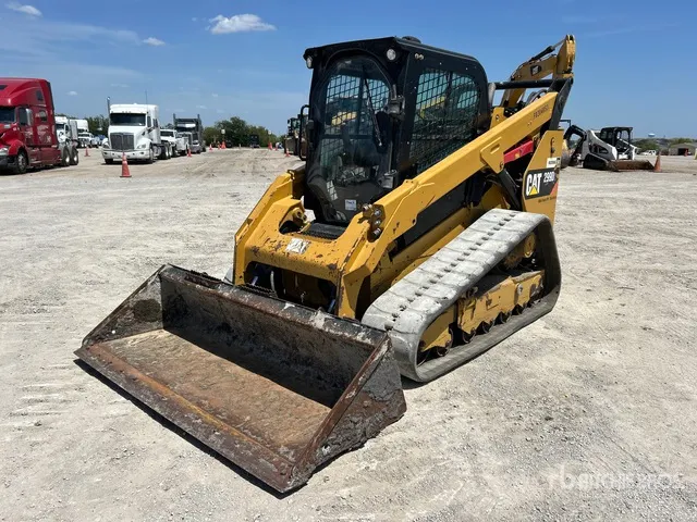 2018 Cat 299D2 Two-Speed High Flow XPS Compact Track Loader