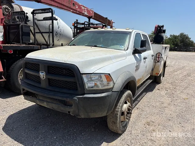 2013 Dodge Ram 4500 4x4 Crew Cab Utility Truck (Inoperable)