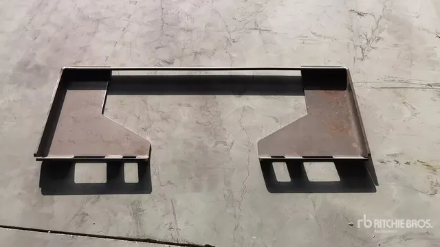 2026 Wolverine QMP1-16-10T Skid Steer Attachment Mounting Plate (Unused)