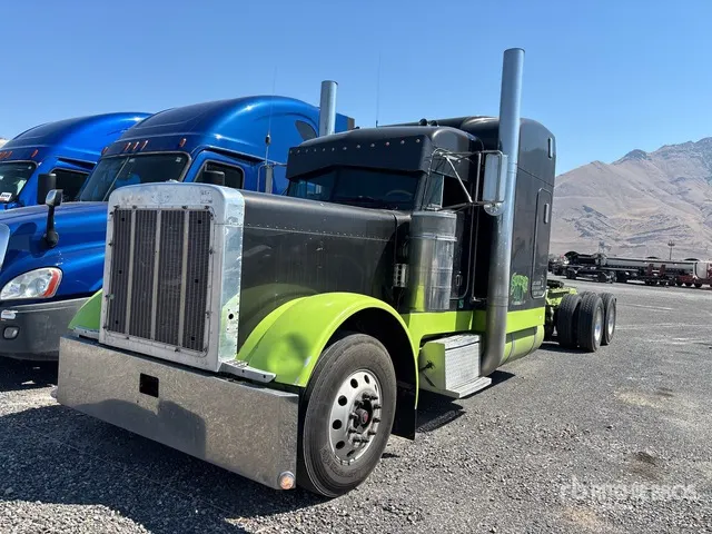 2000 Peterbilt 379 6x4 T/A Sleeper Truck Tractor (Inoperable)
