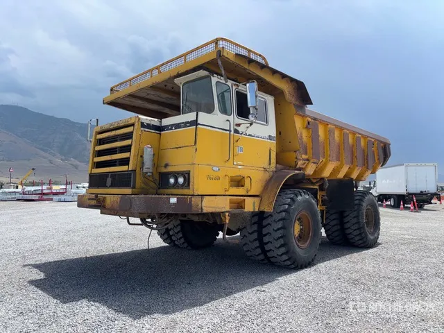 International Harvester 350B Haul Truck