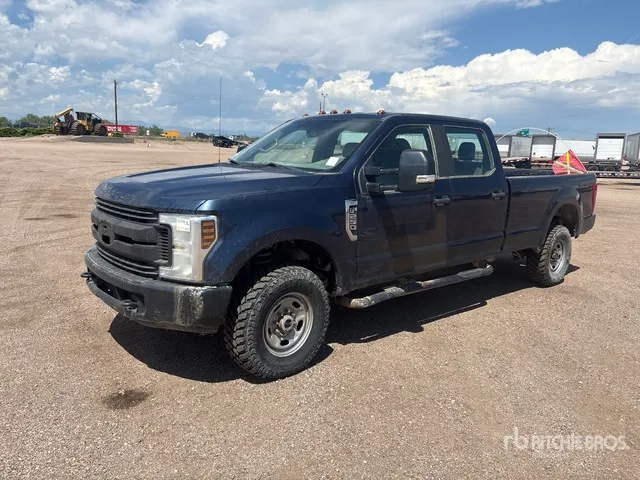 2019 Ford F-250 XL 4x4 Crew Cab Pickup