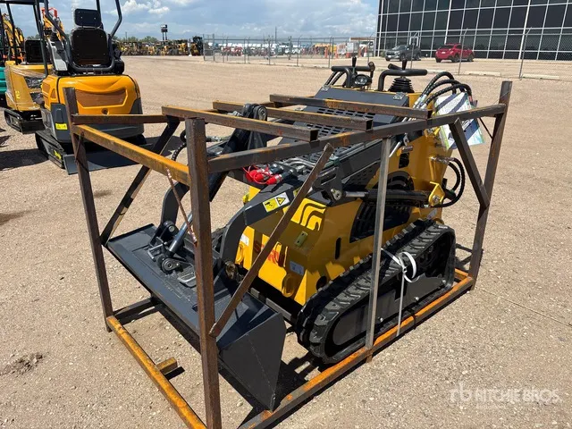 2026 STARVOX SV-480 Mini Compact Track Loader (Unused)