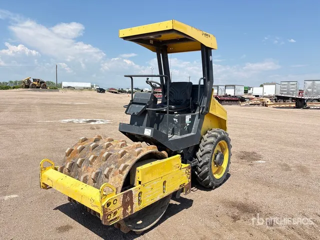 2017 Bomag BW124PDH-40 Padfoot Drum Compactor