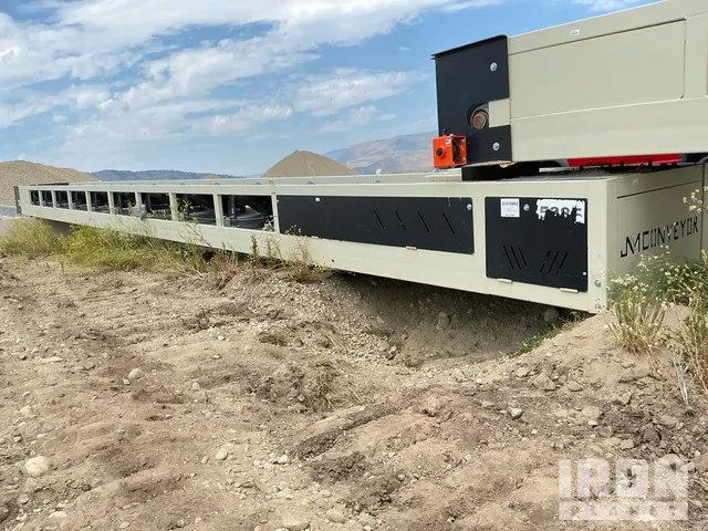 J&M 36 in x 60 ft Stackable Conveyor