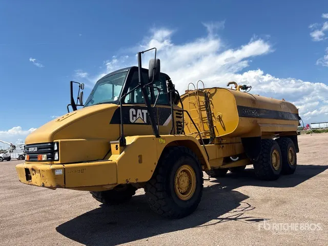 2008 Cat 730 6000 gal Articulated Water Truck