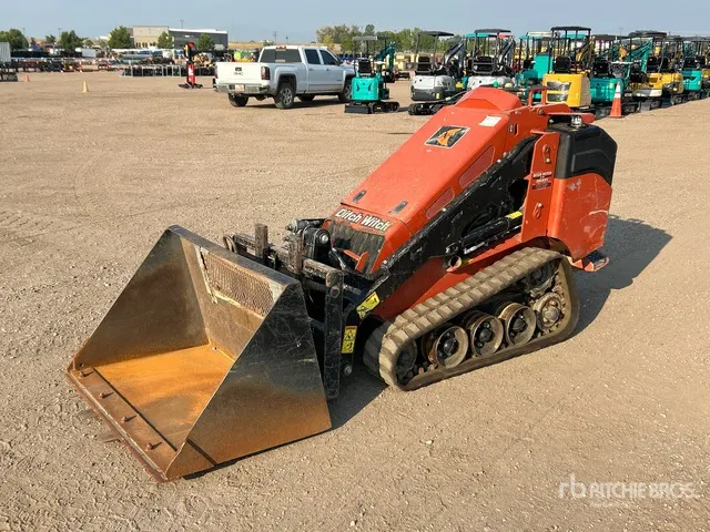 2018 Ditch Witch SK1050 Mini Compact Track Loader