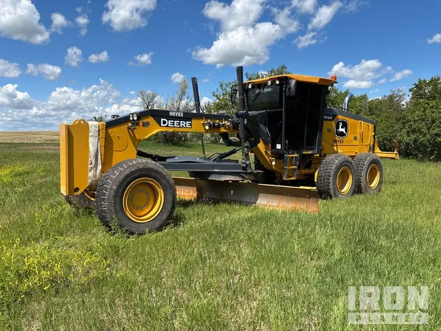 2022 John Deere 872GP AWD Motor Grader