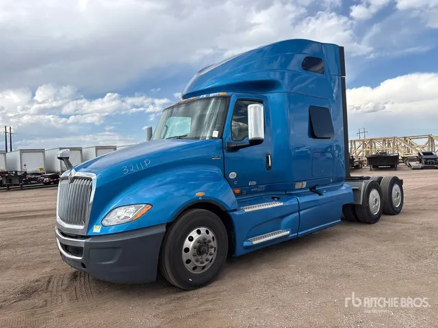 2021 International LT625 6x4 T/A Sleeper Truck Tractor
