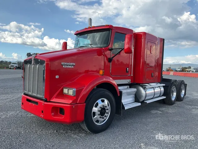 2015 Kenworth T800 6x4 Tractocamion con Dormitorio / T/A Sleeper Truck Tractor