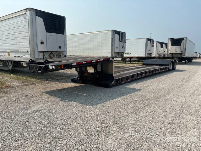 2024 Fontaine Renegade X20 40 ton T/A 29 ft - 50 ft Extendable Removable Gooseneck Lowboy Trailer