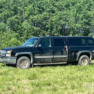 2003 Chevrolet Silverado 1500 HD 4x4 Crew Cab Pickup