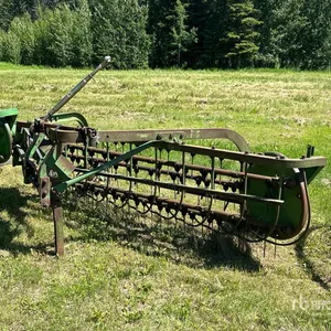 John Deere 350 7 ft Hay Rake