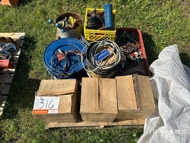 Quantity of (4) New 3/8 in x 50 ft Air Hose Reels, Air Hose Reel, Shop Hardware & Parts