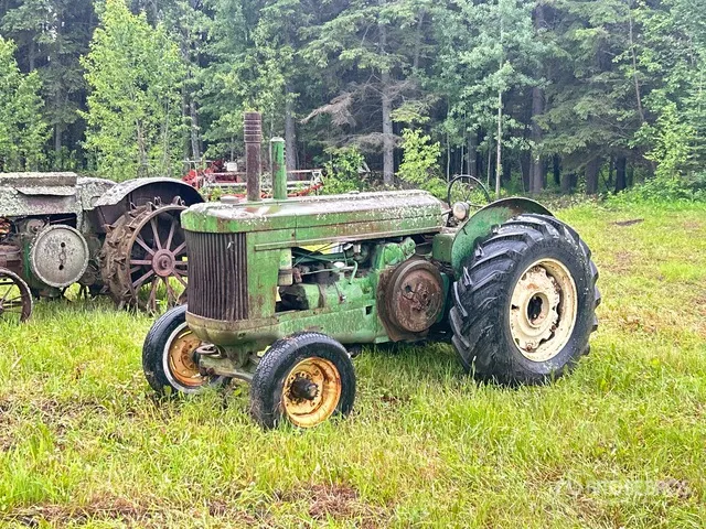 1950 John Deere A 2WD Wide Front Antique Tractor