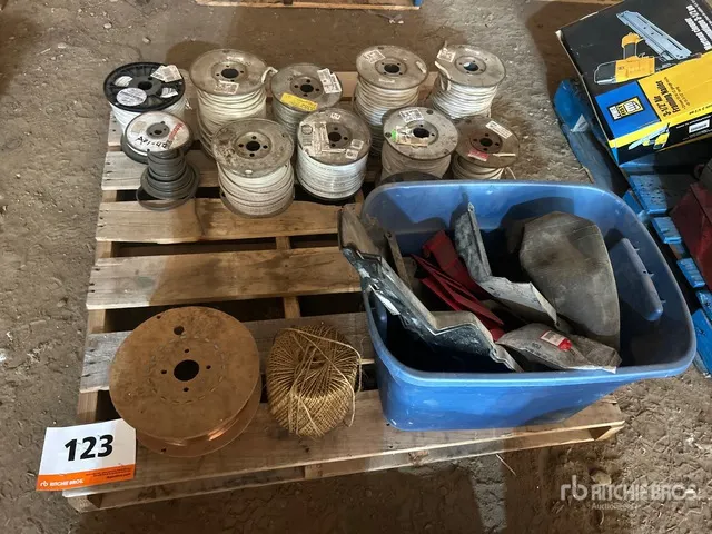 Quantity of (12) Cable