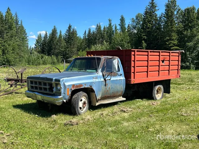 1978 GMC Sierra 35 4x2 Grain Truck
