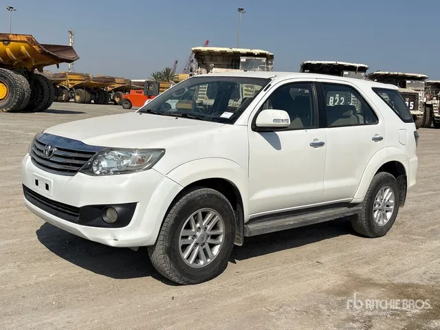 2015 Toyota Fortuner SR5 4x4 SUV