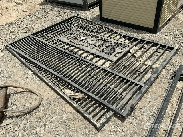 Suihe SG A-1 5.5 m Bi-Parting Driveway Gate (Unused)
