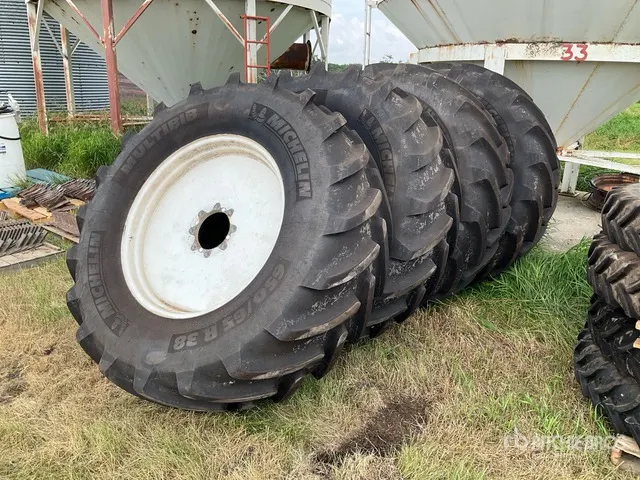 Quantity of (4) Michelin 650/65R38 Multibib Tires - Fits Rogator 854