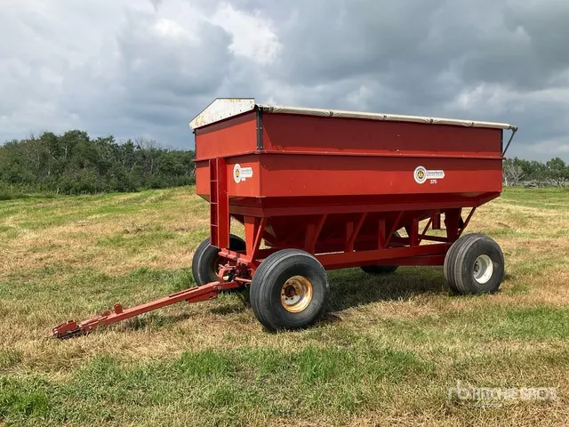 Unverferth 375 450 bu Grain Wagon