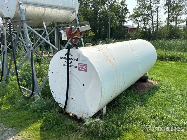Northern Steel 1200 gal Steel Diesel Fuel Tank