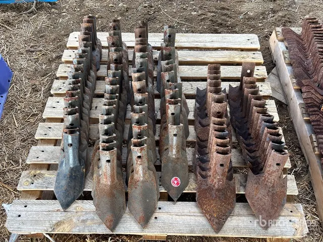 Quantity of (66) Knock On Cultivator spikes