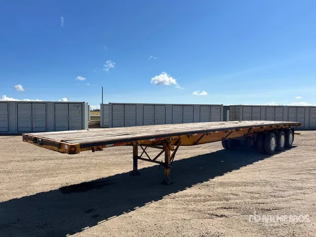 1999 Manac 53 ft Tri/A Flatbed Trailer