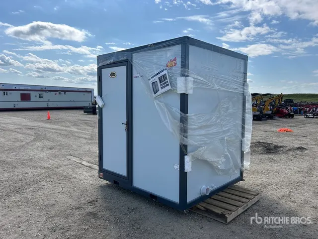 2026 SDLMT 6 ft 10.5 in x 6 ft 3 in 1 Person Portable Toilet (Unused)