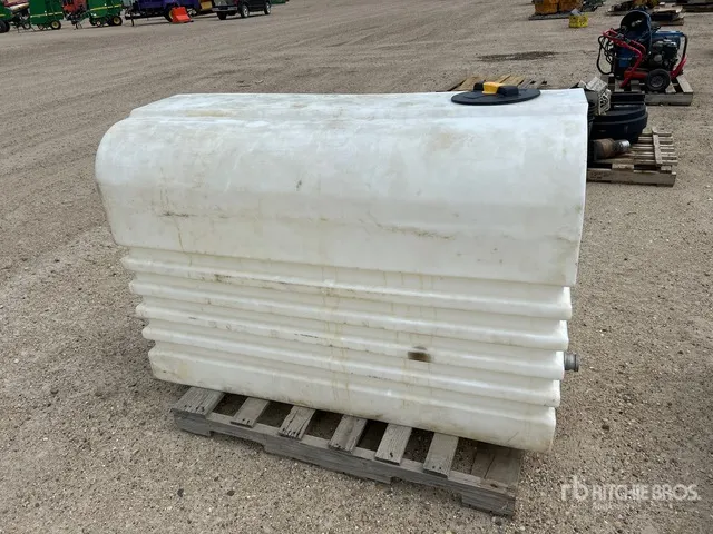 Zeebest 220 gal Poly Holding Tank
