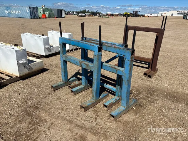 Quantity of (3) Pipe Stand