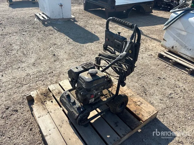 2013 Simoniz Pressure Washer